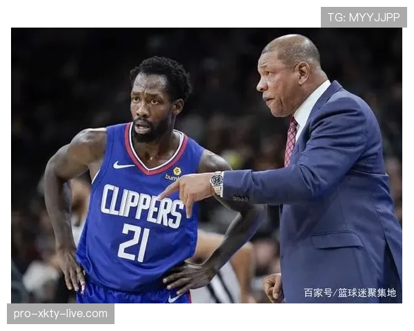张伯伦无球牵制改变对手防守结构